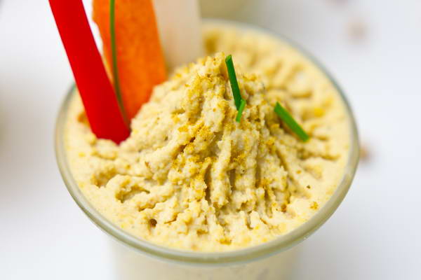 Hummus mit Gemüsesticks - Wohlfühlküche