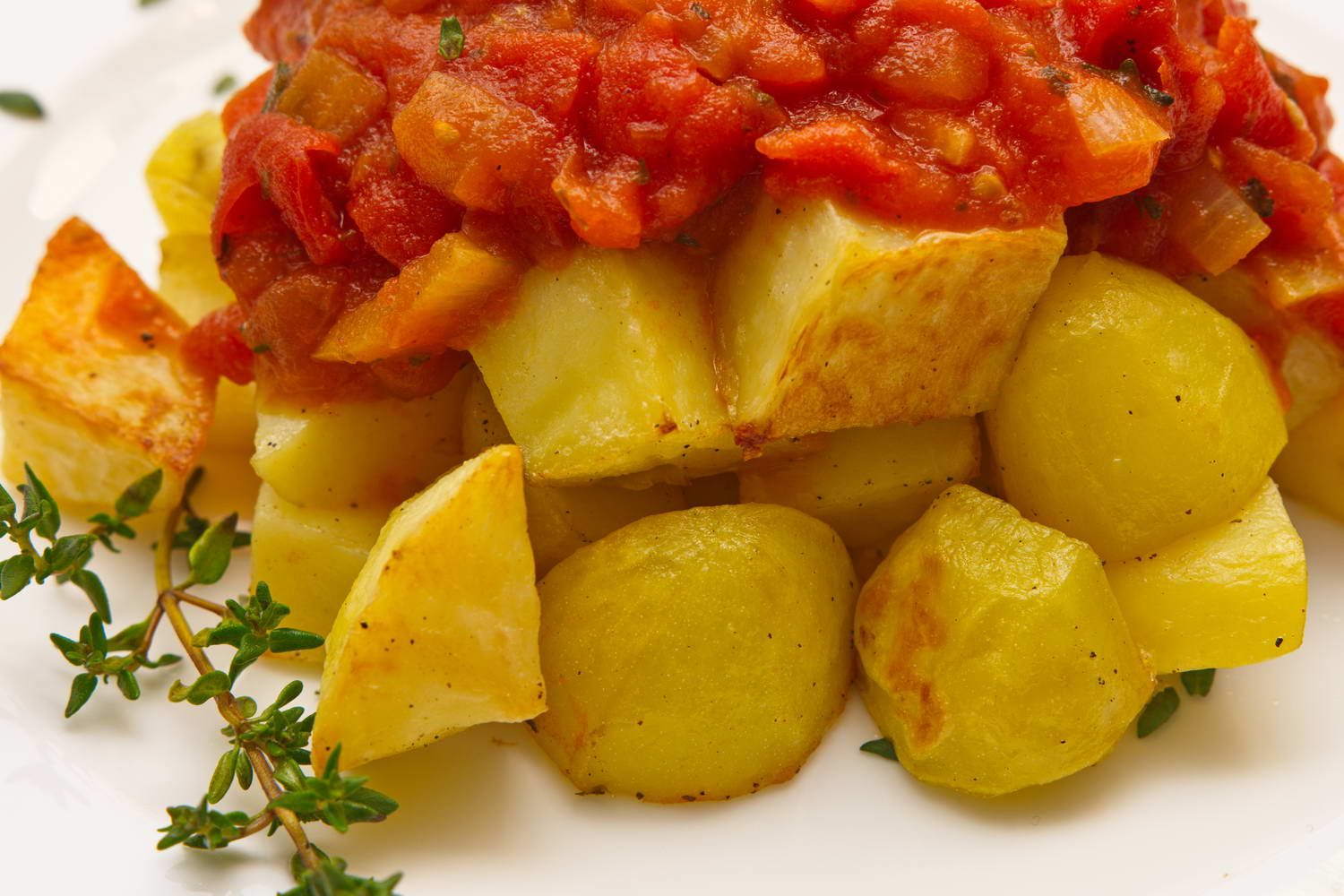 Gebackene Kartoffeln mit Tomaten - Wohlfühlküche